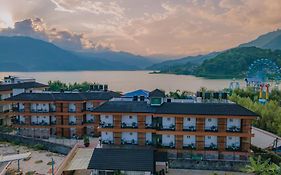 Majestic Lake Front Hotel & Suites